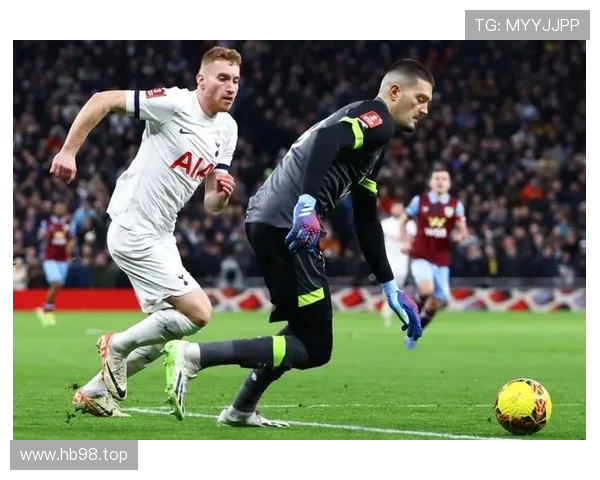 维卡里奥为多纳鲁马首秀表现出色感到高兴 热刺如今更注重禁区防守打法